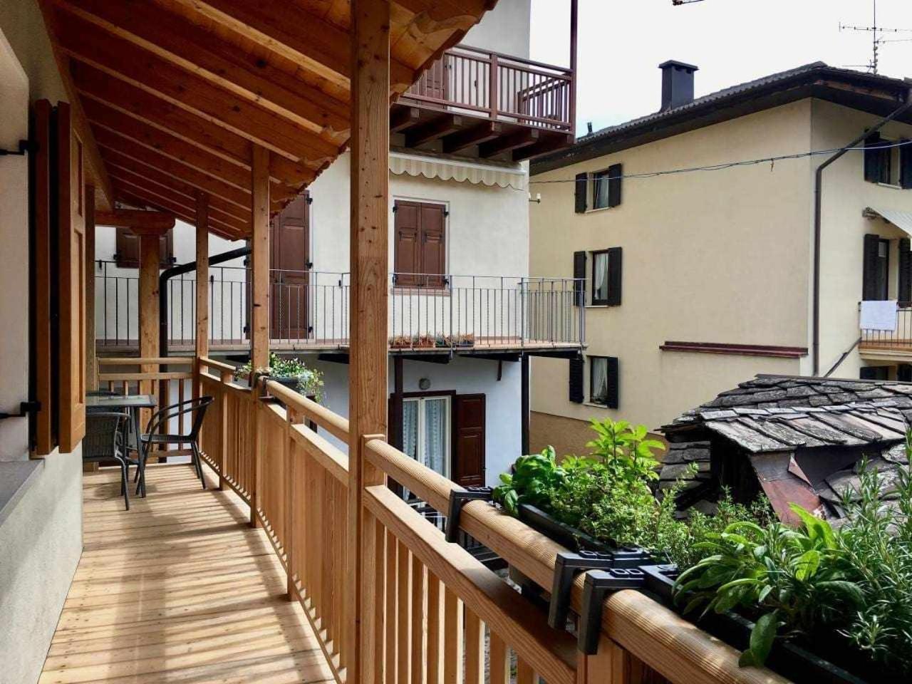Appartamento Al Garibaldi Levico Terme Exterior photo